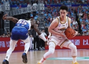 -诺维奇主场逆转比分，取得关键胜利