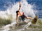 九游APP-英格拉姆单骑破阵，绿军鏖战马刺显韧性