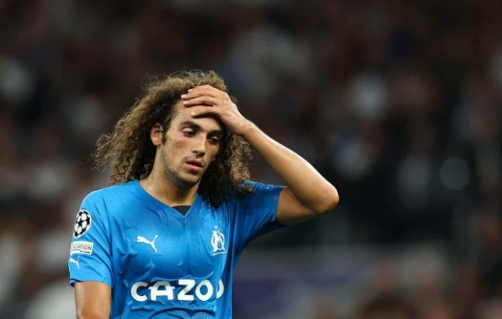 柏林赫塔出售核心球员,引发球迷不满 柏林赫塔出售核心球员,引发球迷不满