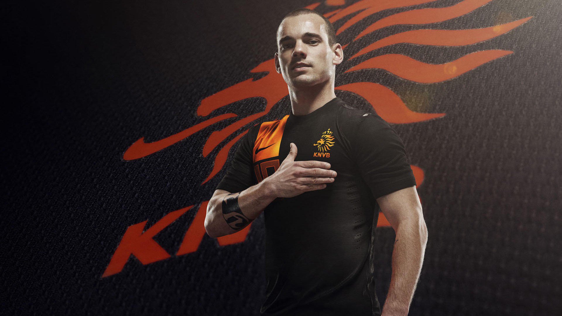 引擎轰鸣与绿茵传奇，当F1新赛季之夜遇见萨拉赫的救赎