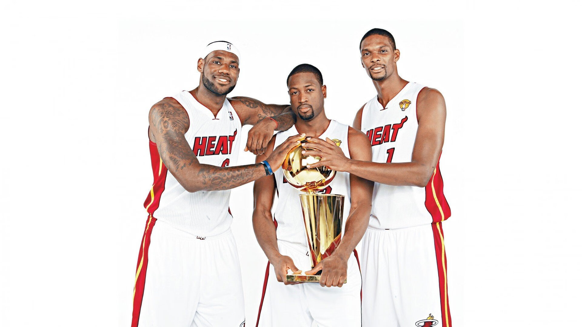 孤星闪耀布鲁克林，独行侠如何以弱胜强，在总决赛焦点战中掀翻豪华篮网